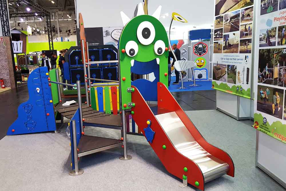 14 11 17 feria fsb colonia monsters 4