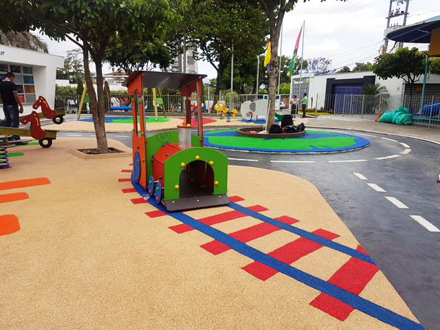 23 10 17 colegio new cambridge bucaramanga colombia02